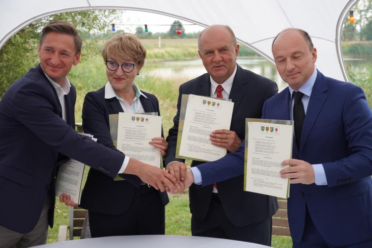 Nadodrzańskie województwa zacieśniają współpracę. Podpisano porozumienie w sprawie programu ratunkowego dla Odry.